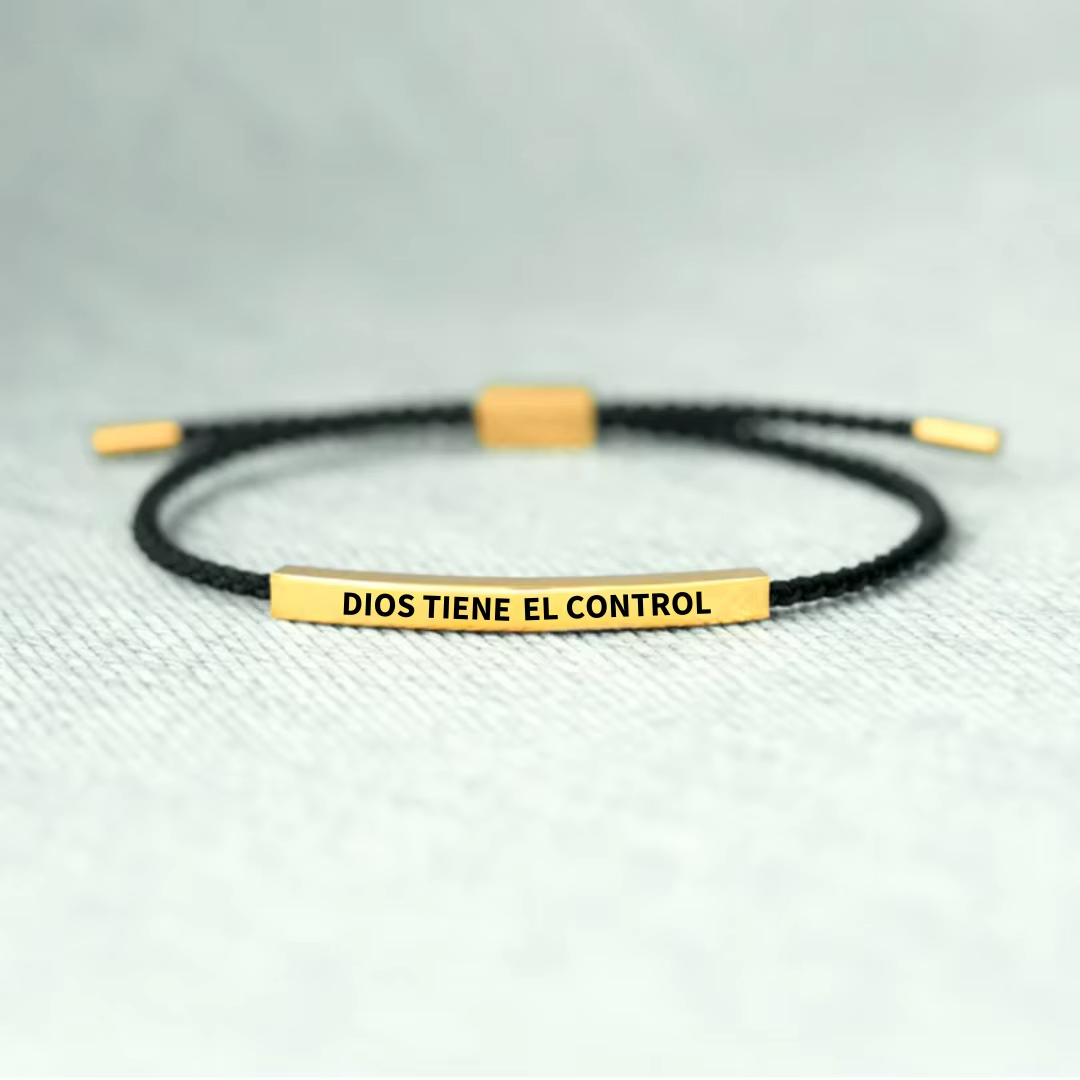 Pulsera “Dios Tiene El Control” – Protección y Fe en Todo Momento